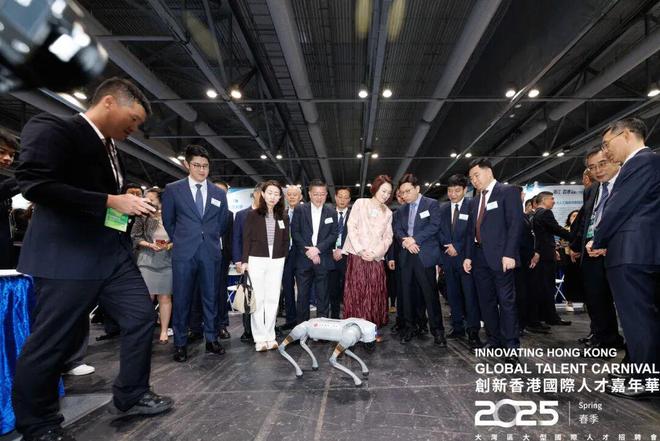 这里的人工作都搞定了！开元棋牌听说最近香港去(图28)